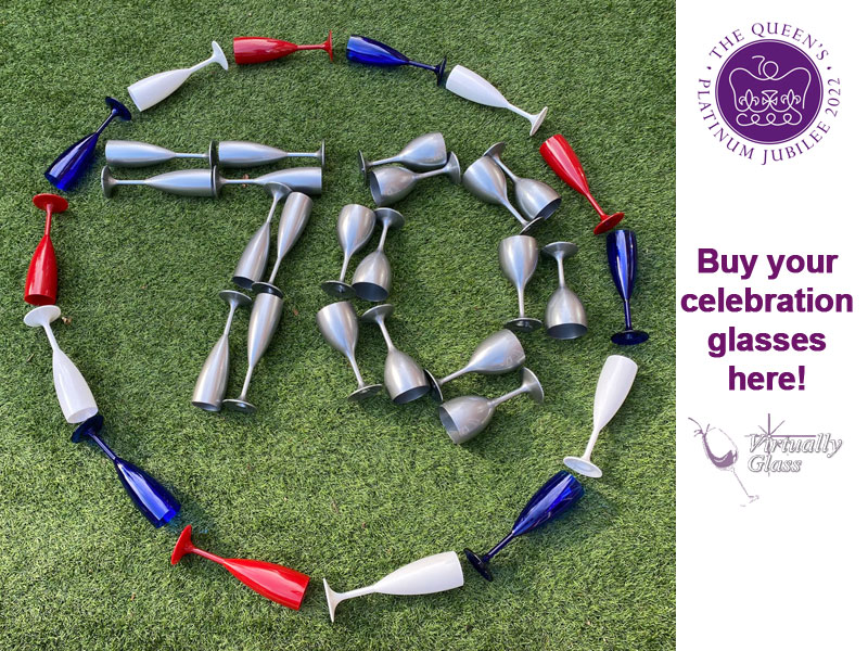 celebrate queens jubilee plastic flutes
