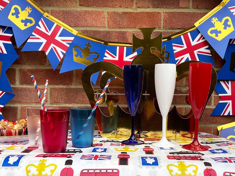 unbreakable polycarbonate glasses for the coronation